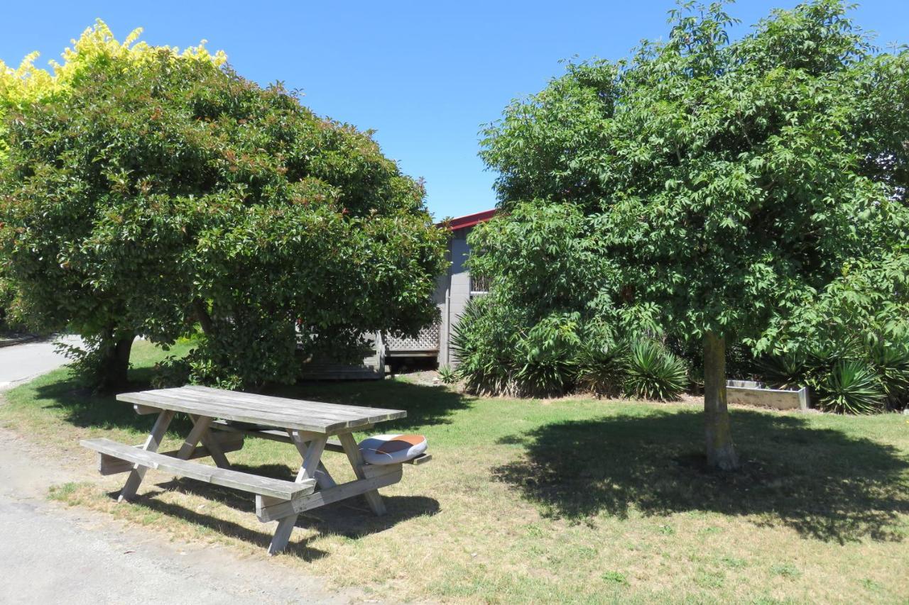 Rangiora Eco Holiday Park Fernside Exterior photo
